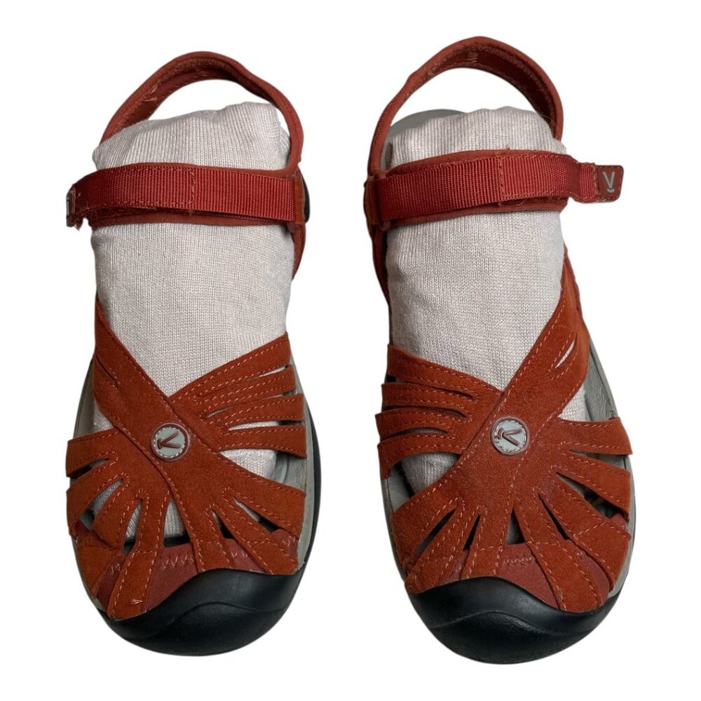 Keen closed toe rust/orange sandal with heel strap and velcro closure 9.5